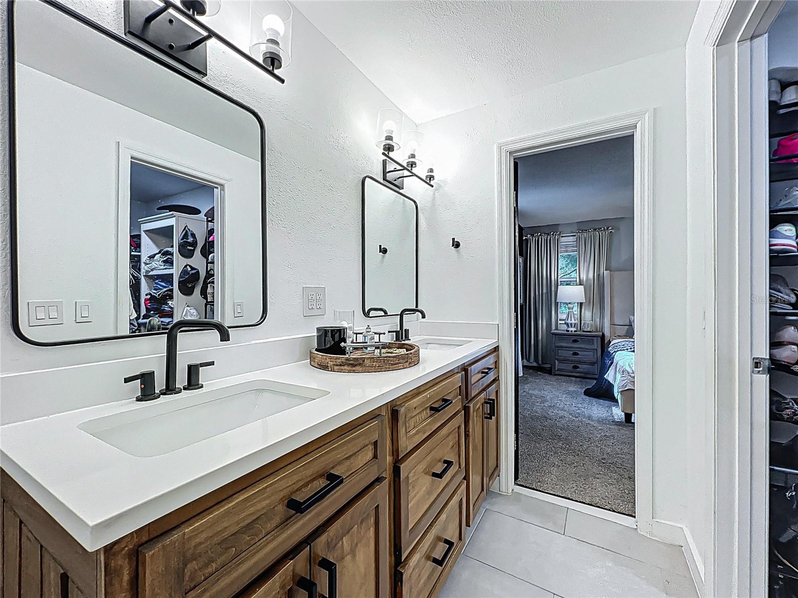 210 CARRIAGE HILL DR