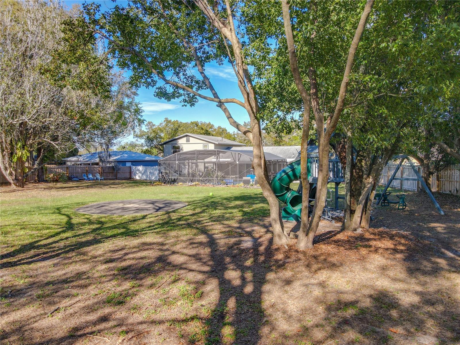 210 CARRIAGE HILL DR