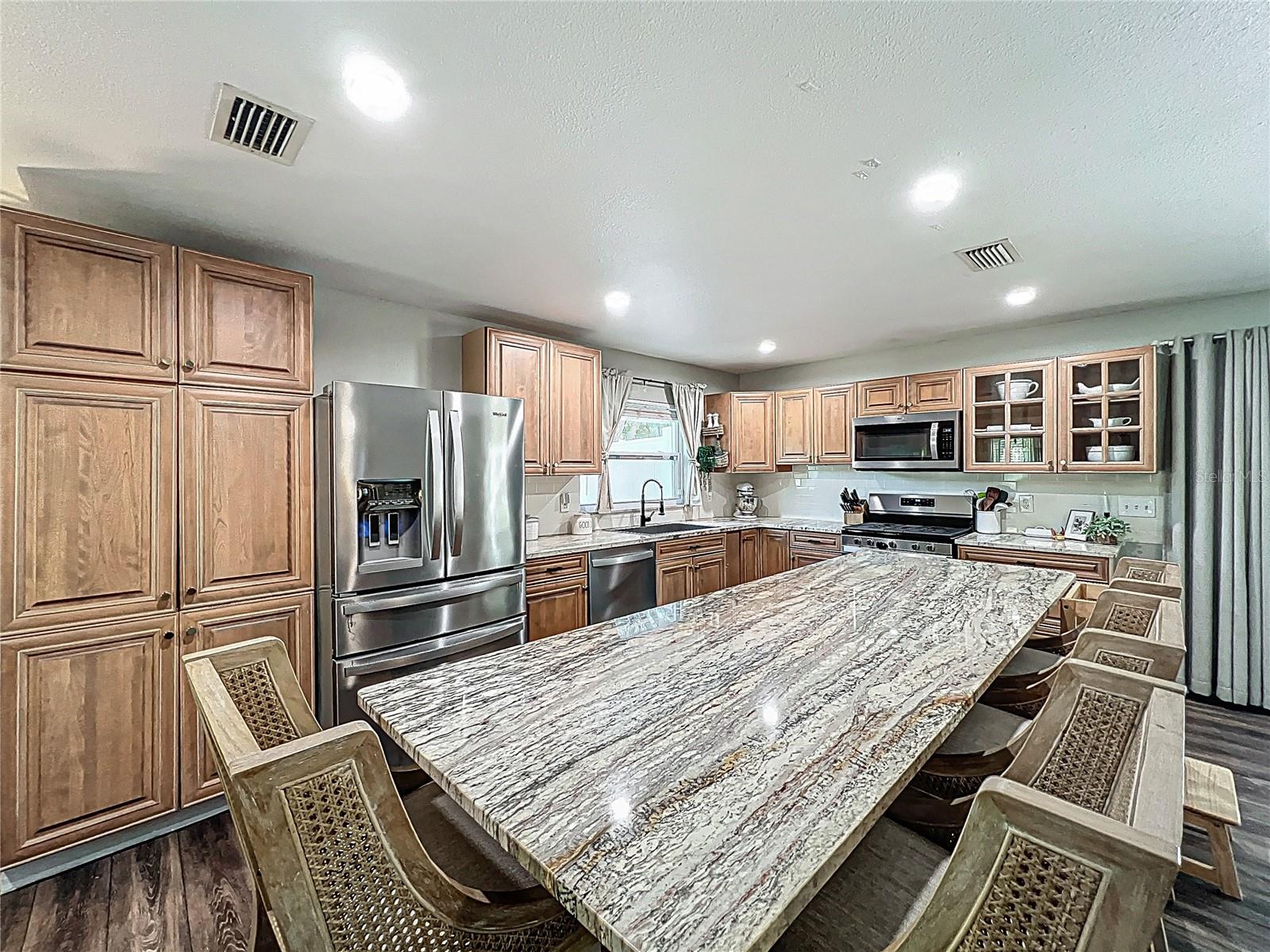 210 CARRIAGE HILL DR