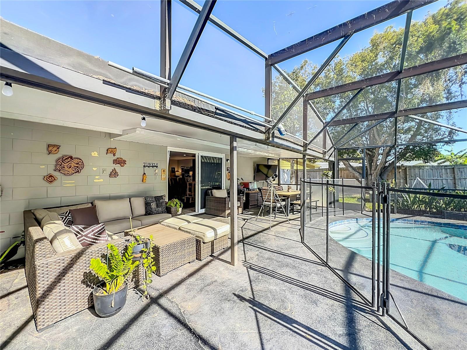 210 CARRIAGE HILL DR