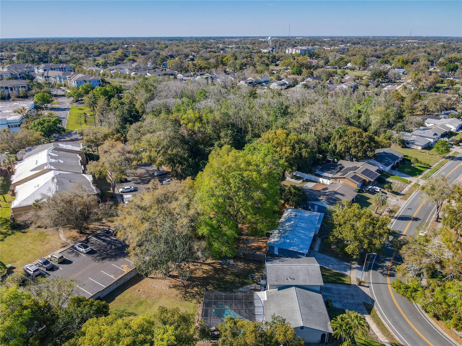 210 CARRIAGE HILL DR
