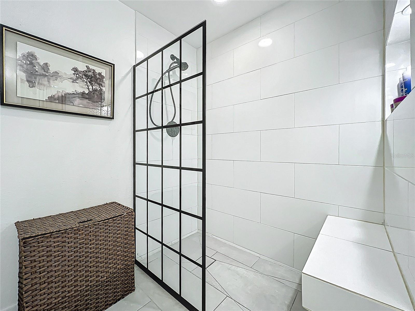 210 CARRIAGE HILL DR