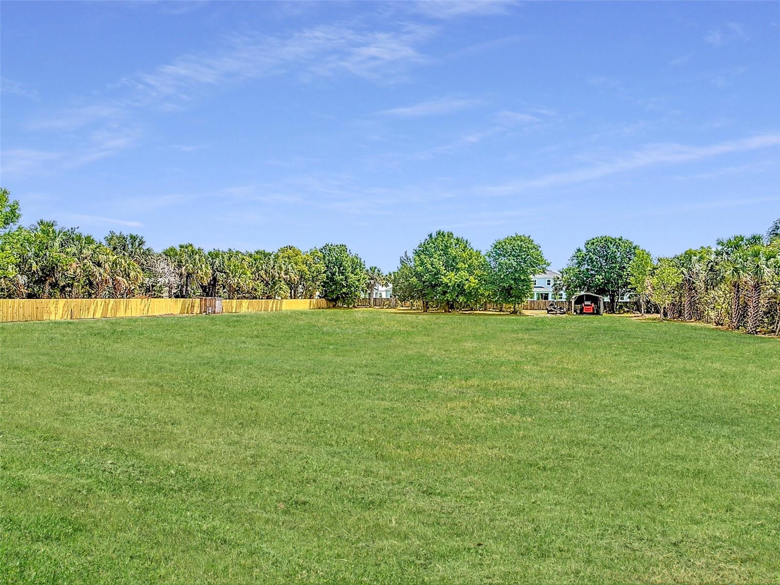 1271 THOROUGHBRED TRL