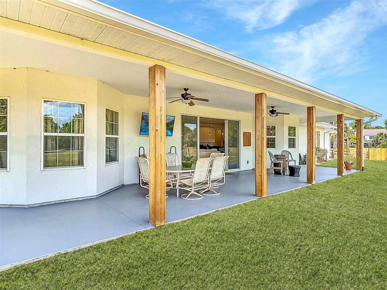 1271 THOROUGHBRED TRL