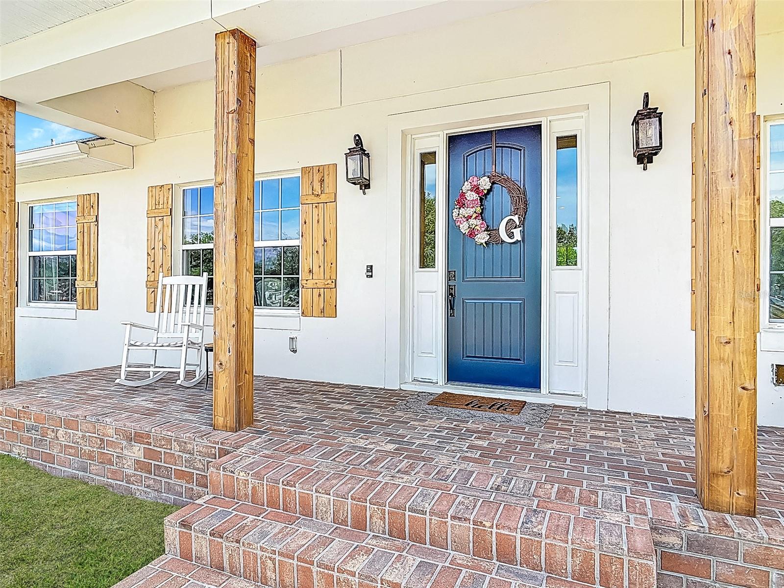 1271 THOROUGHBRED TRL