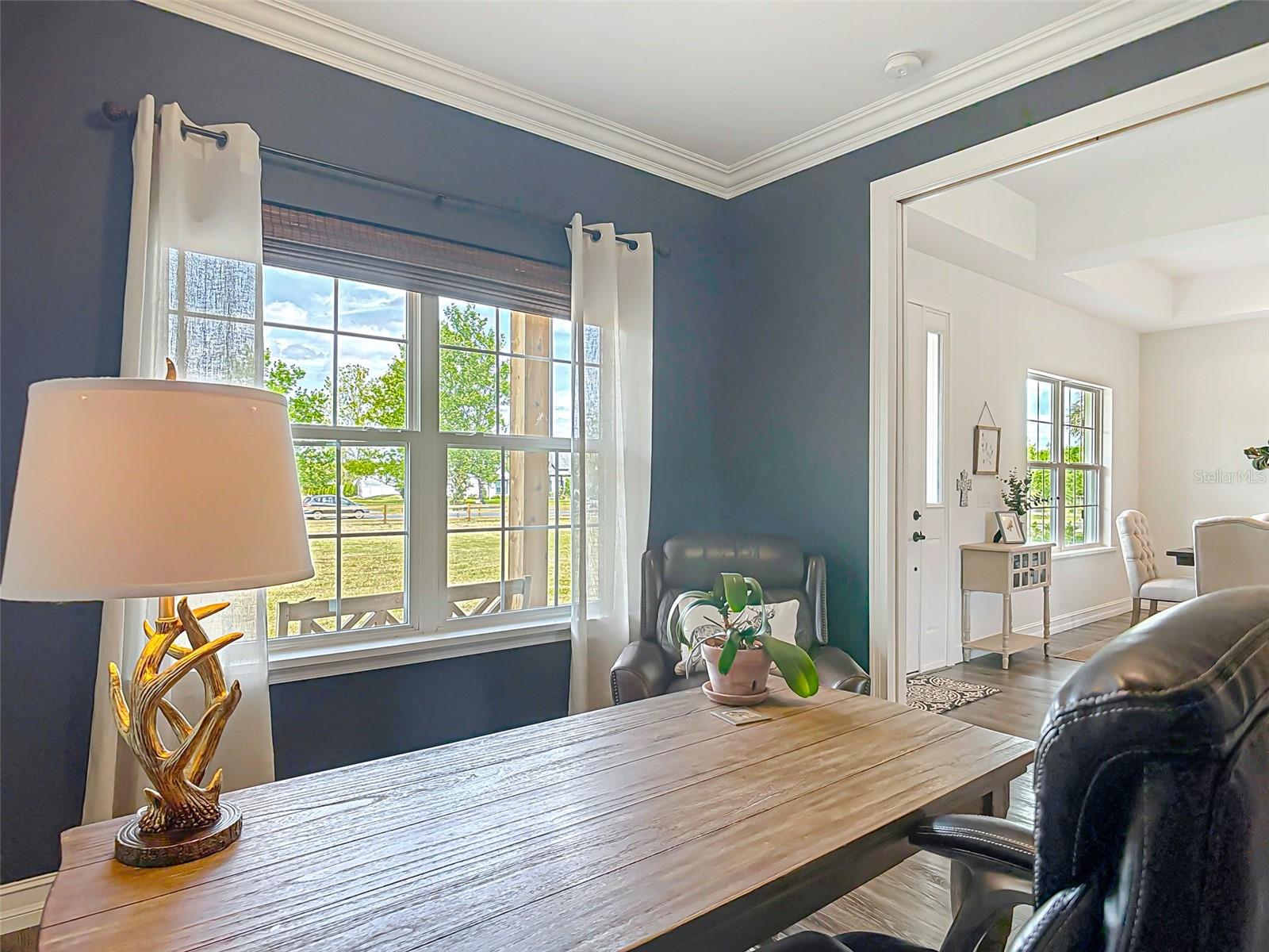 1271 THOROUGHBRED TRL