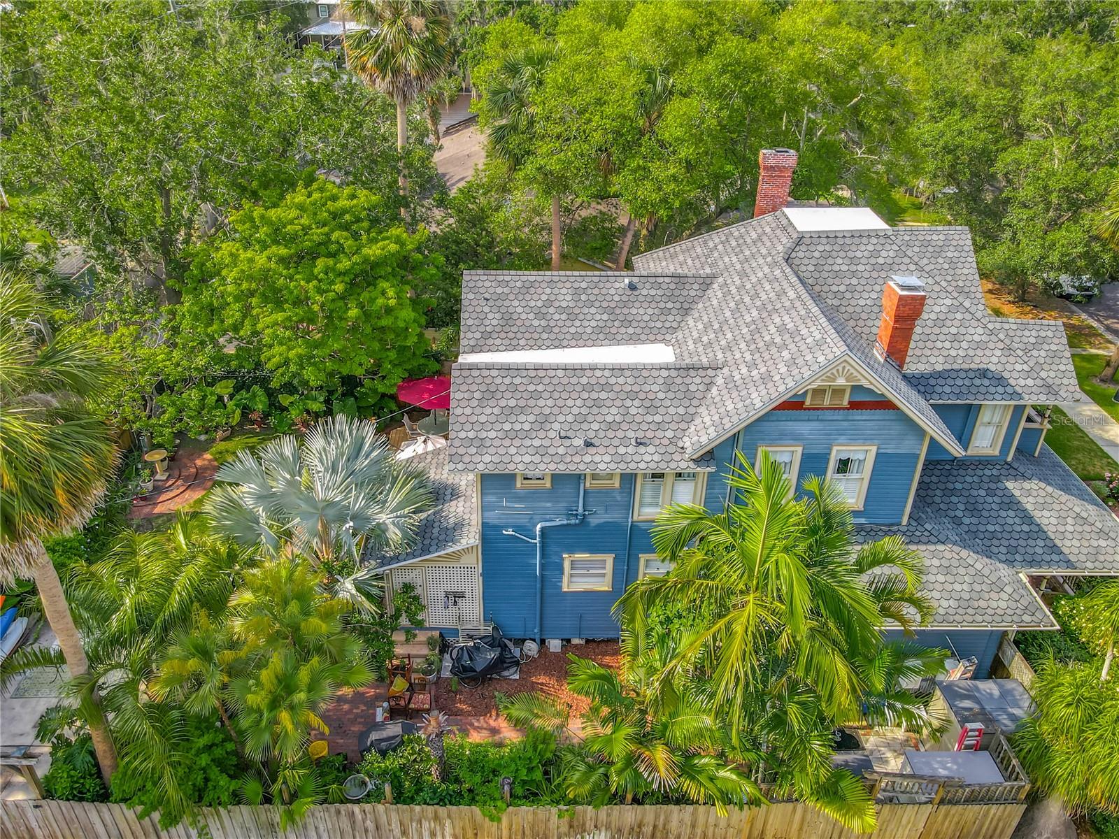 420 S OAK AVE