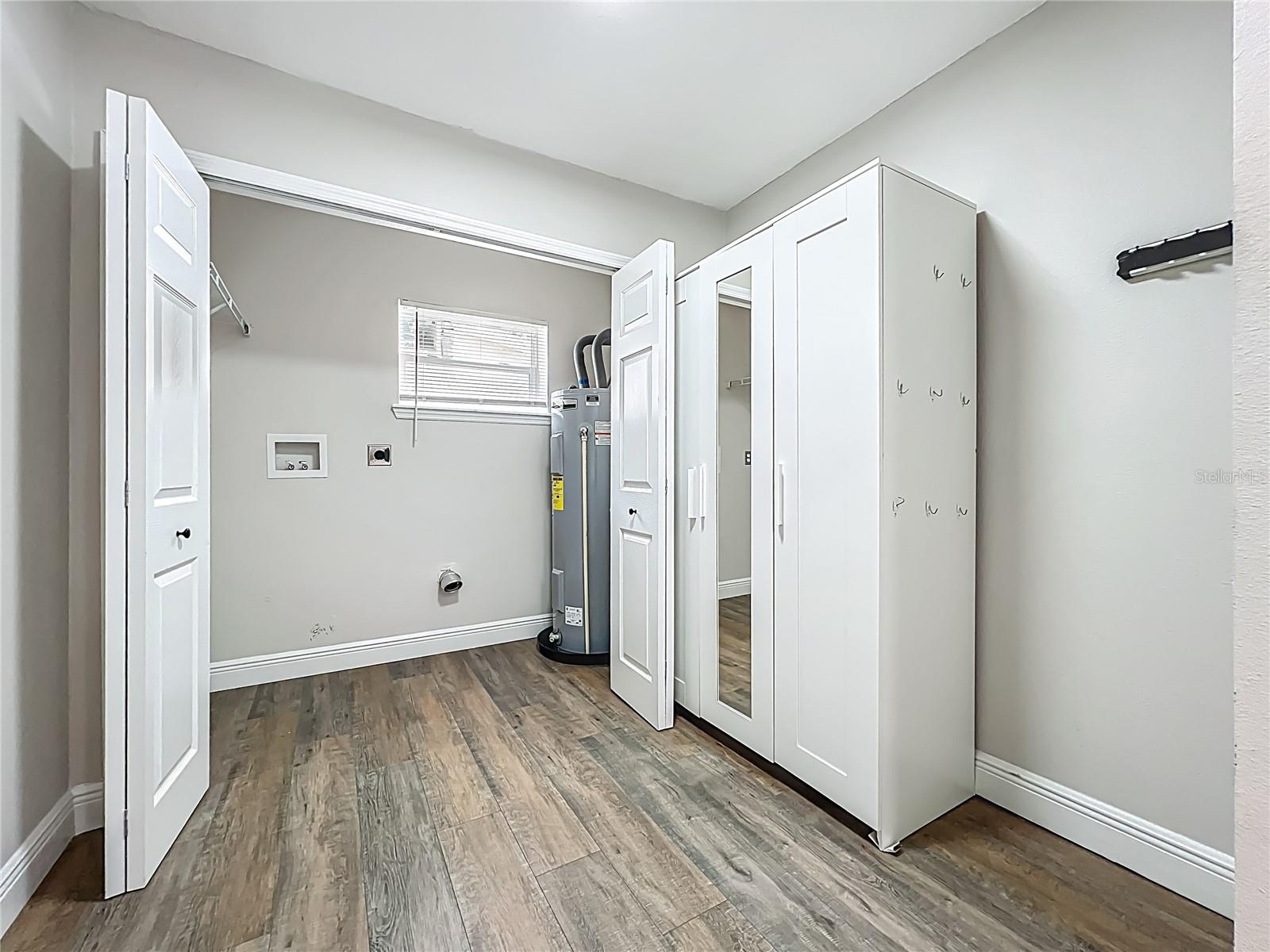 2907 CONWAY GARDENS RD