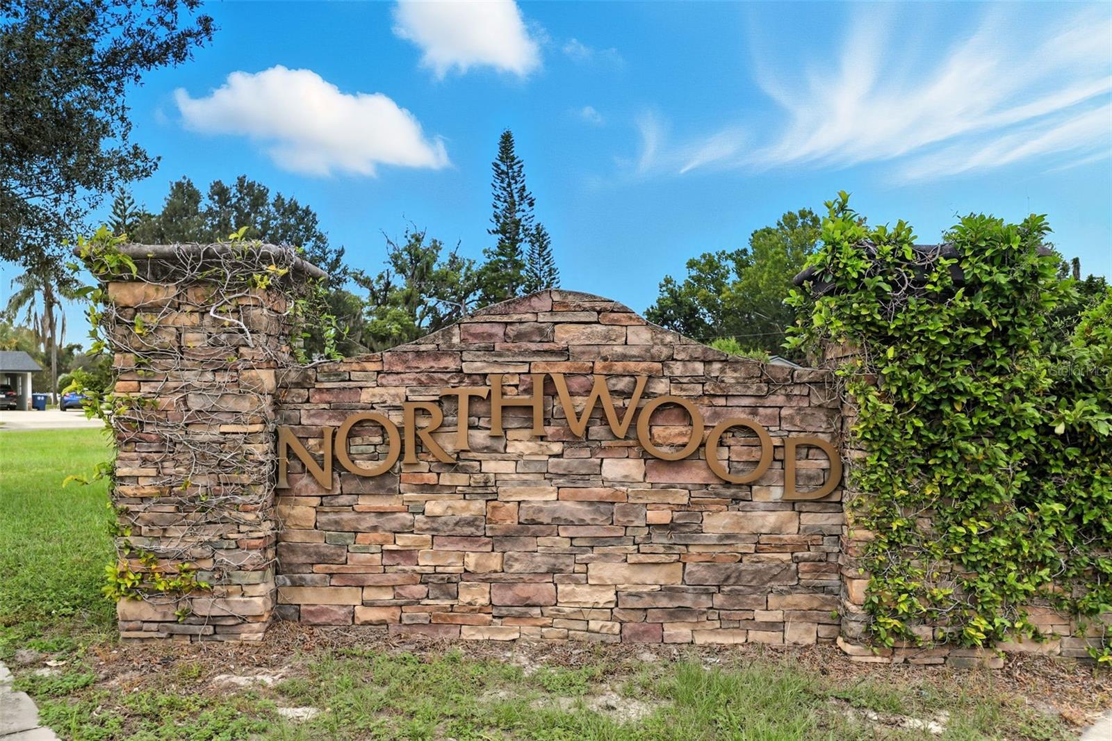 630 NORTHWOOD CIR