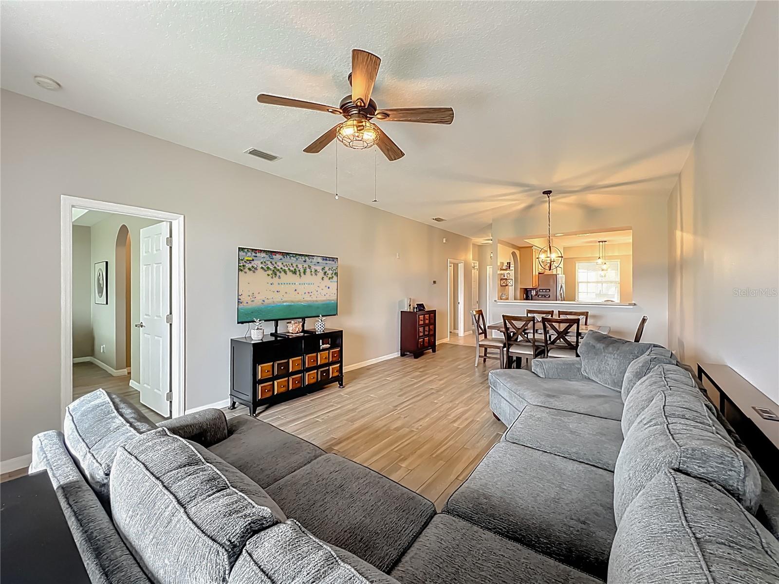 9417 MYRTLE CREEK LN #609