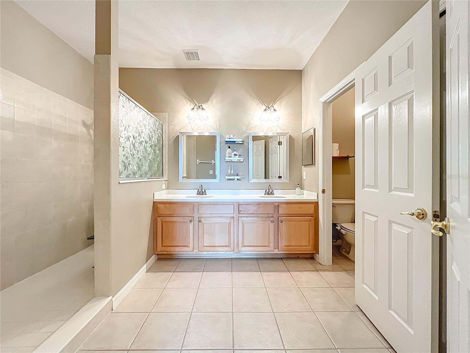 9417 MYRTLE CREEK LN #609