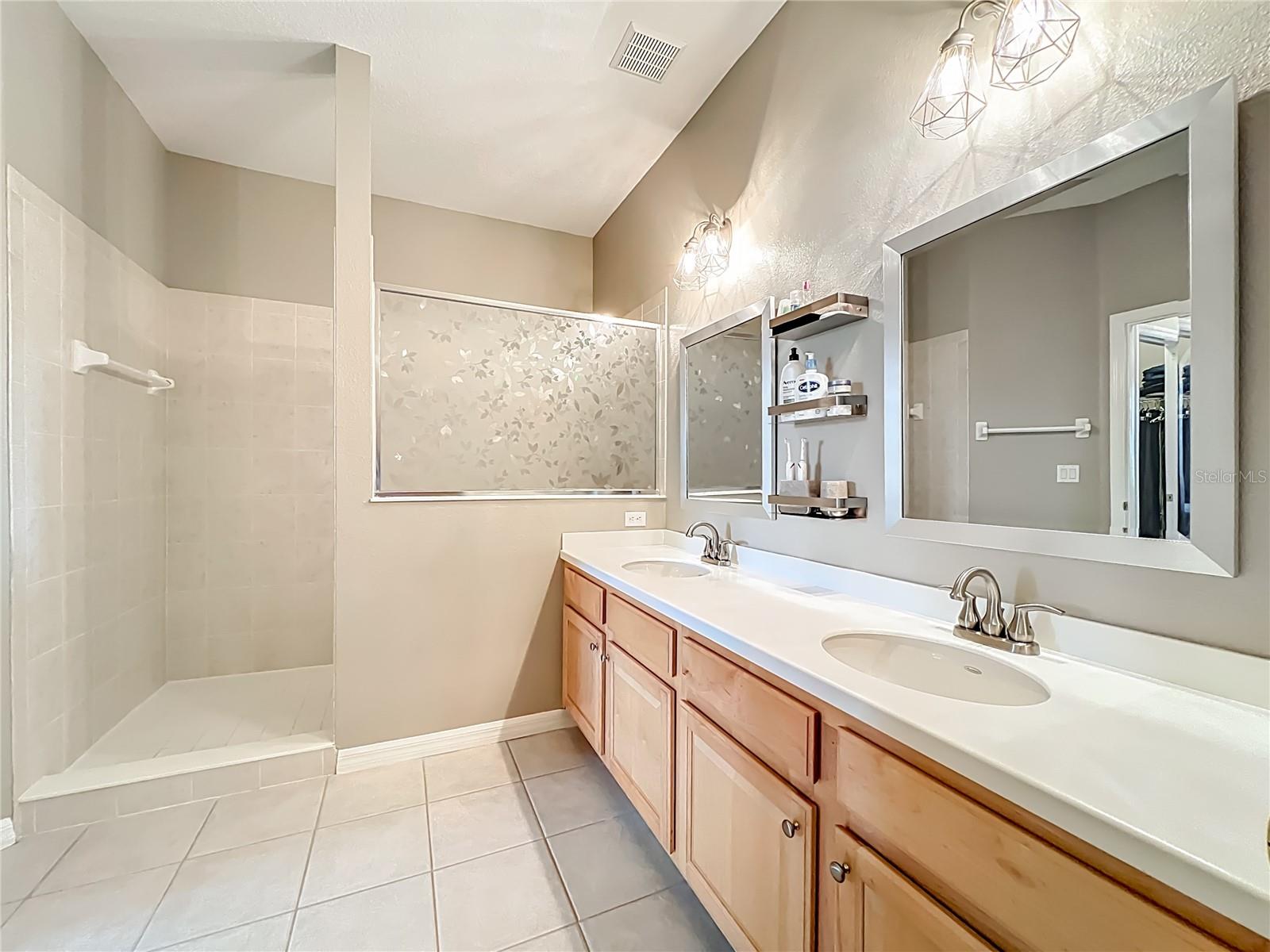 9417 MYRTLE CREEK LN #609