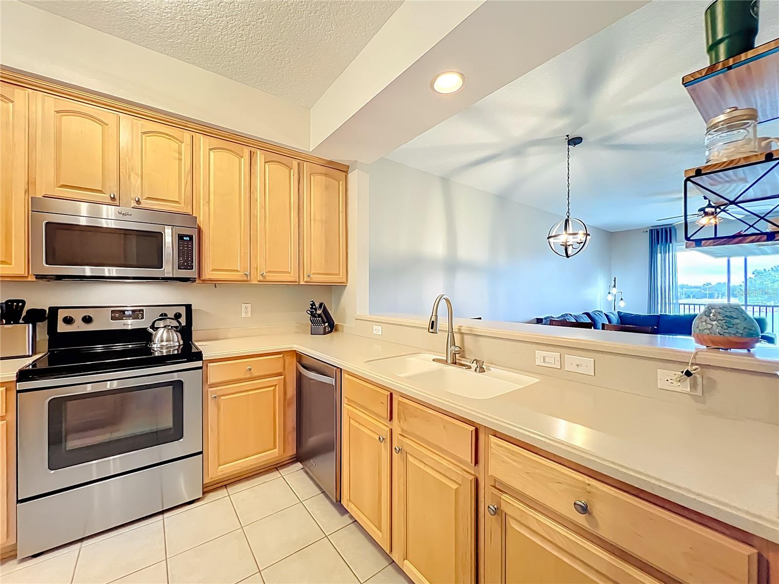 9417 MYRTLE CREEK LN #609