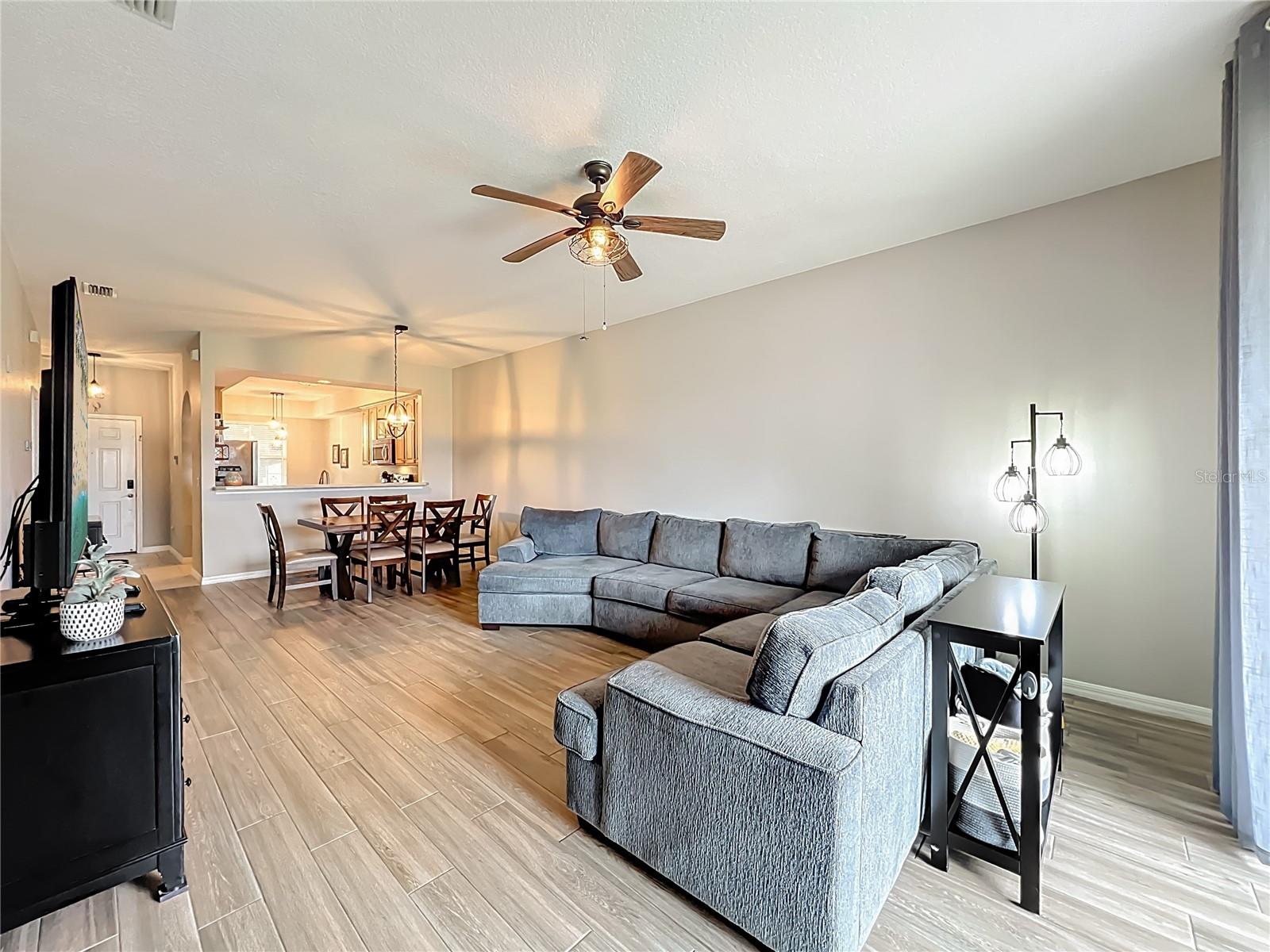 9417 MYRTLE CREEK LN #609