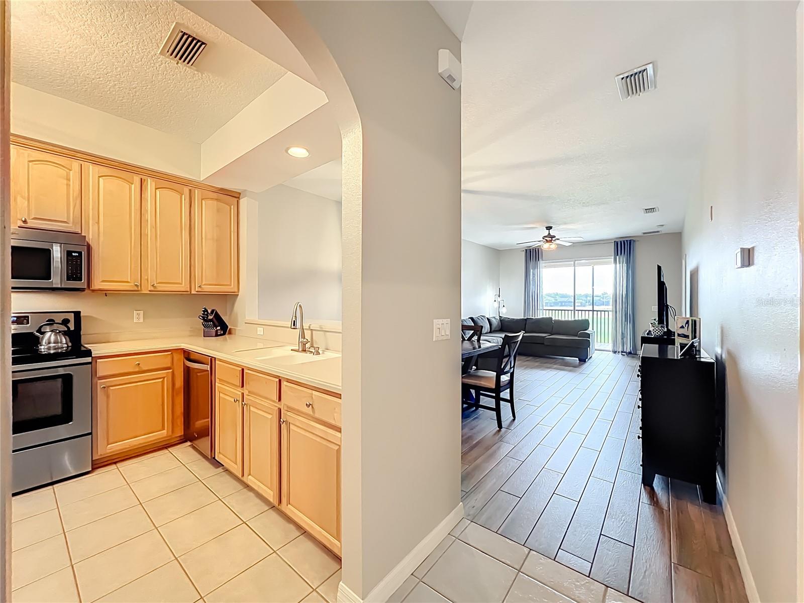 9417 MYRTLE CREEK LN #609