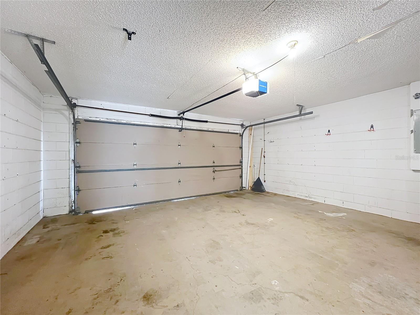 4061 BUGLERS REST PL