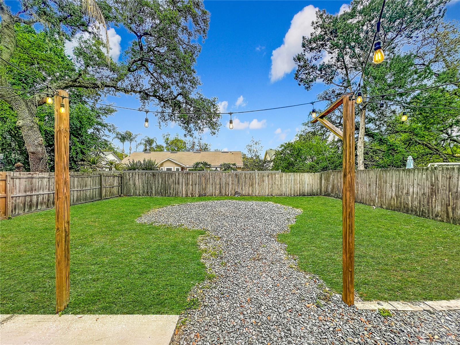 4061 BUGLERS REST PL