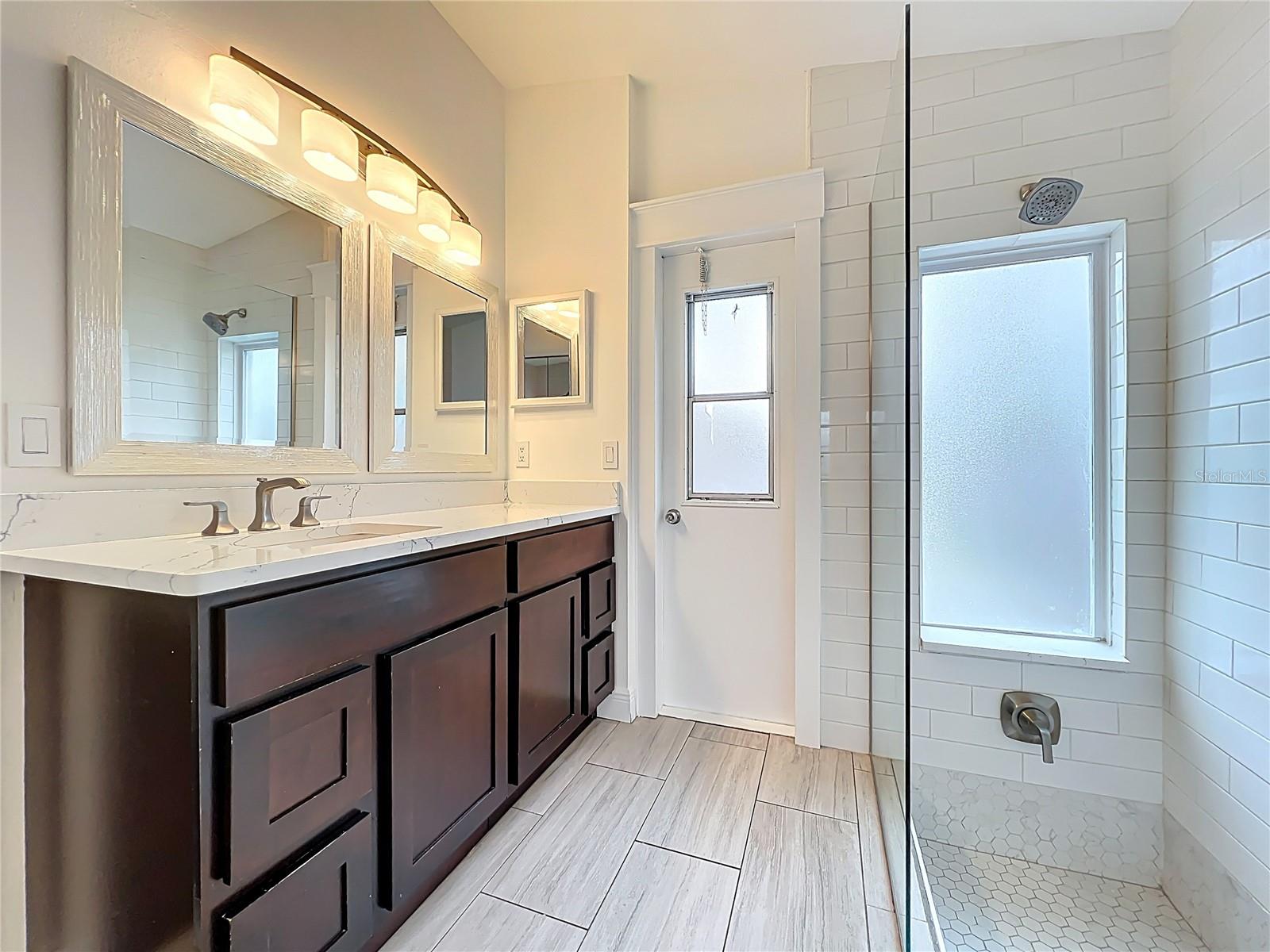 4061 BUGLERS REST PL