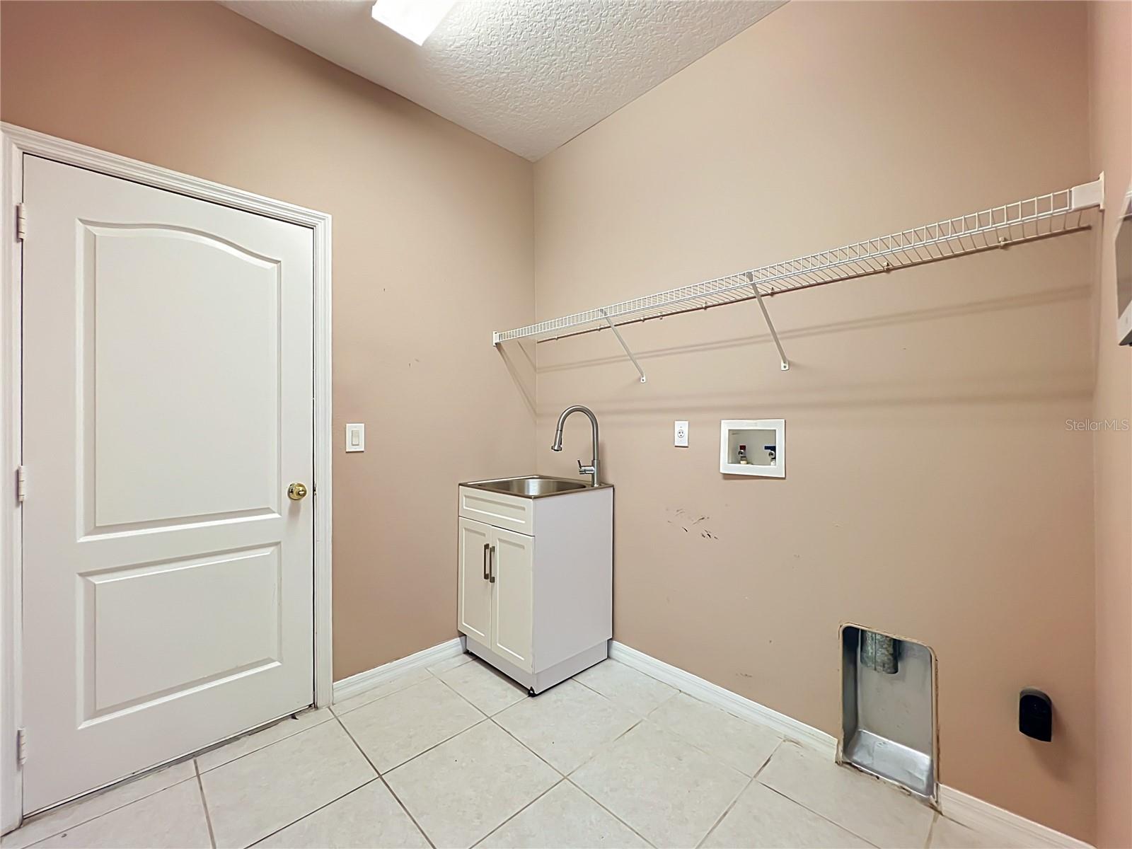 235 MAGNOLIA PARK TRL