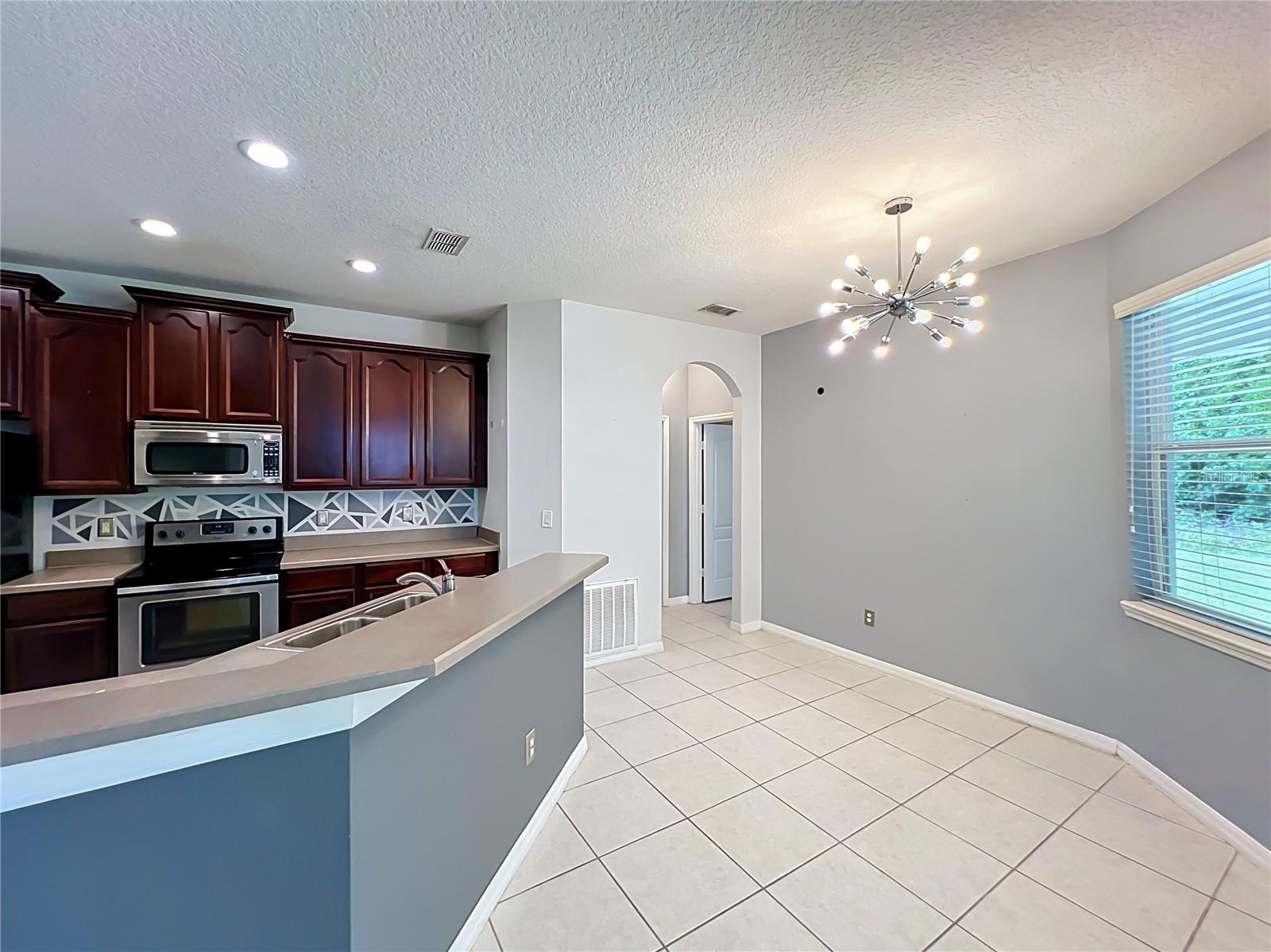 235 MAGNOLIA PARK TRL