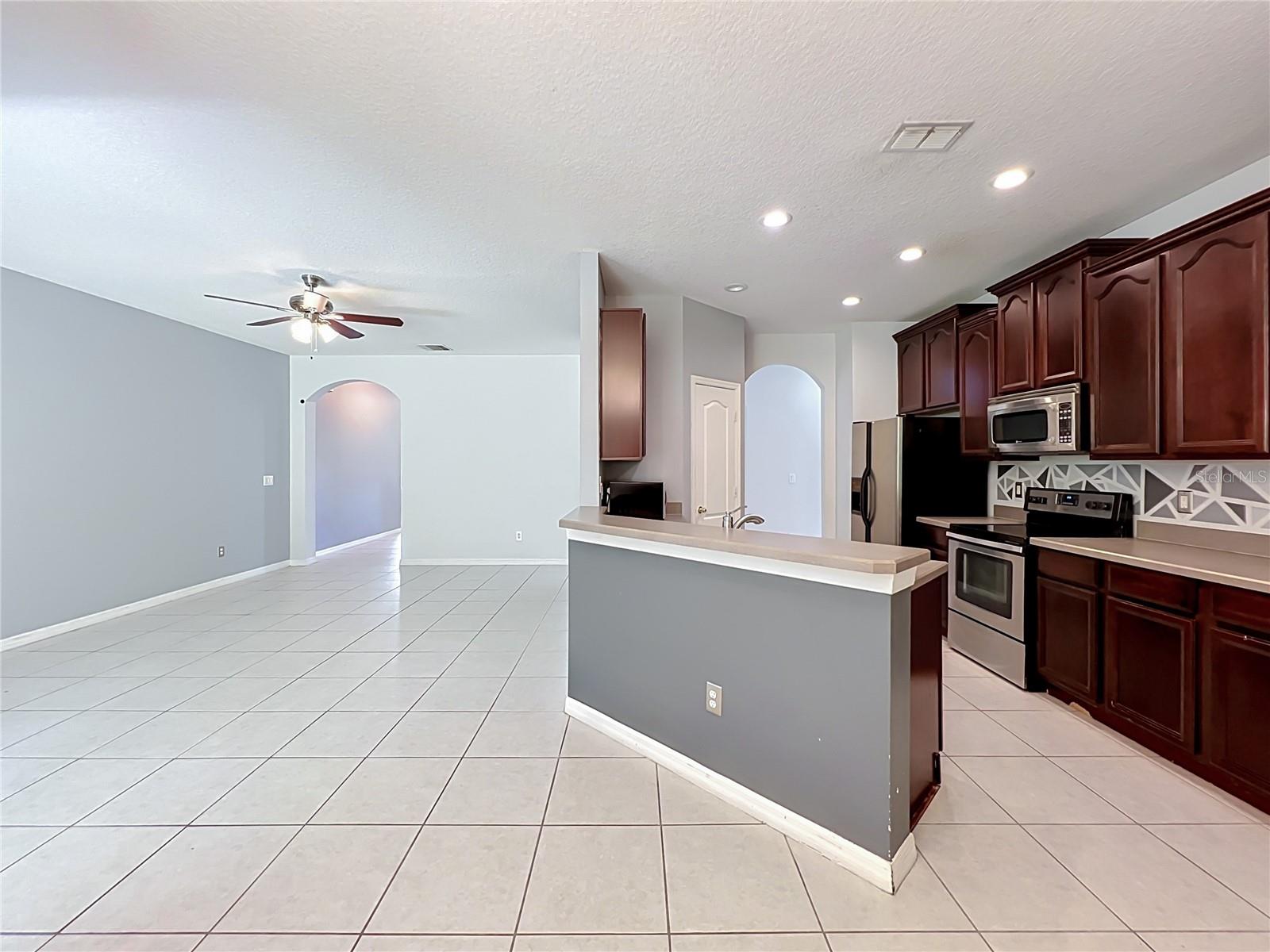 235 MAGNOLIA PARK TRL