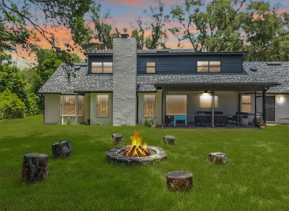 975 DYSON DR