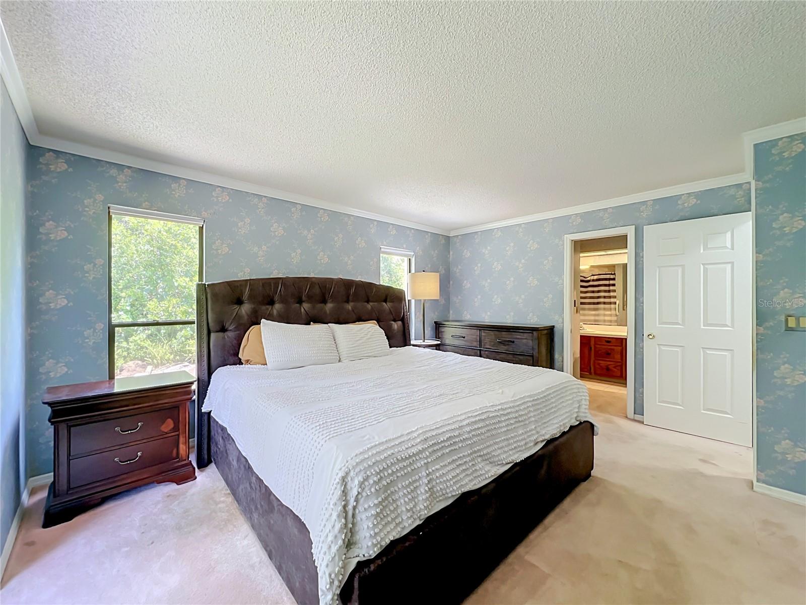 975 DYSON DR