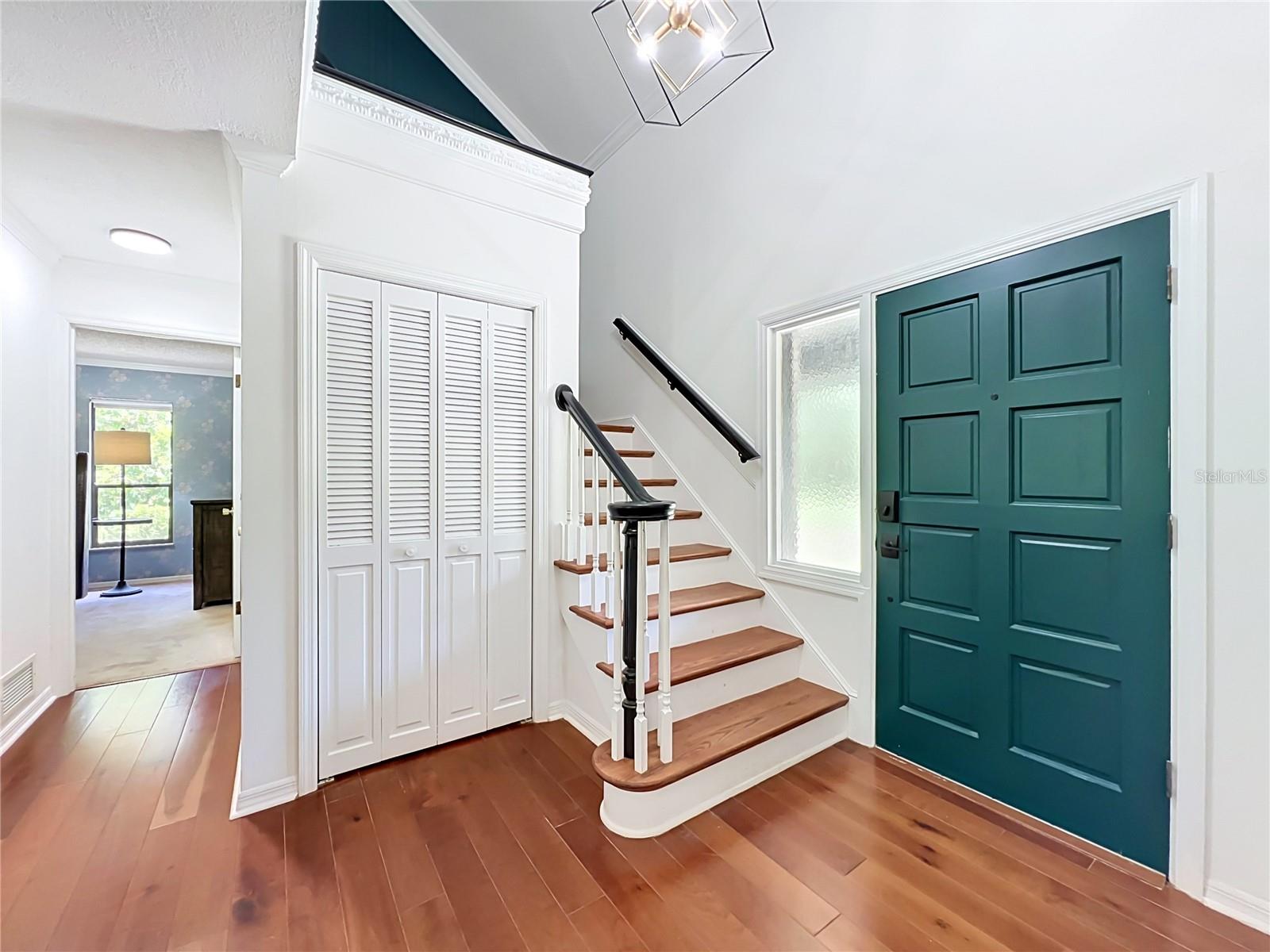 975 DYSON DR