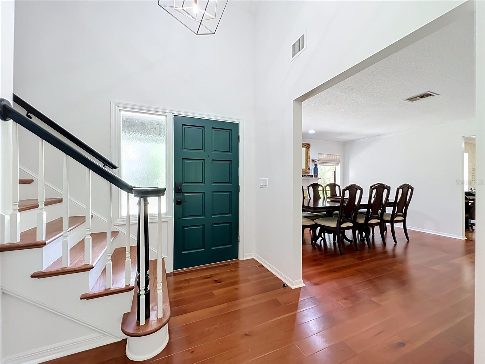 975 DYSON DR