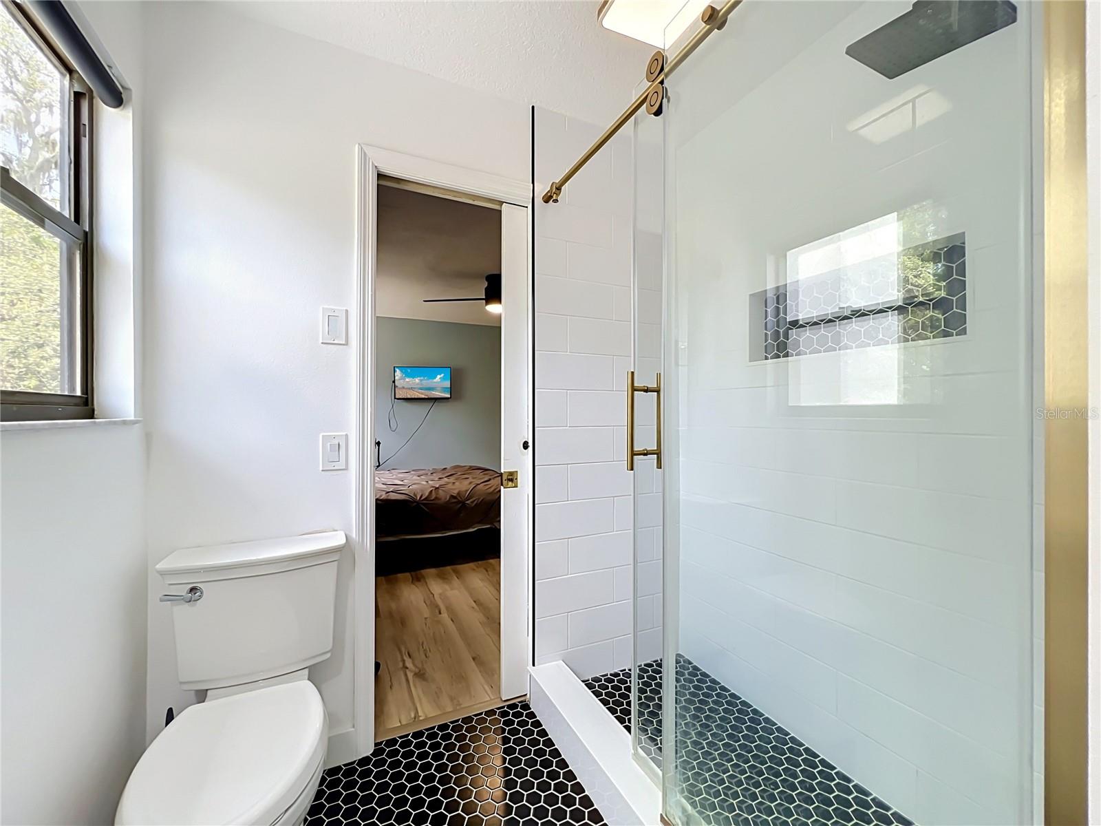 975 DYSON DR