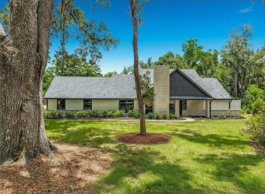 975 DYSON DR