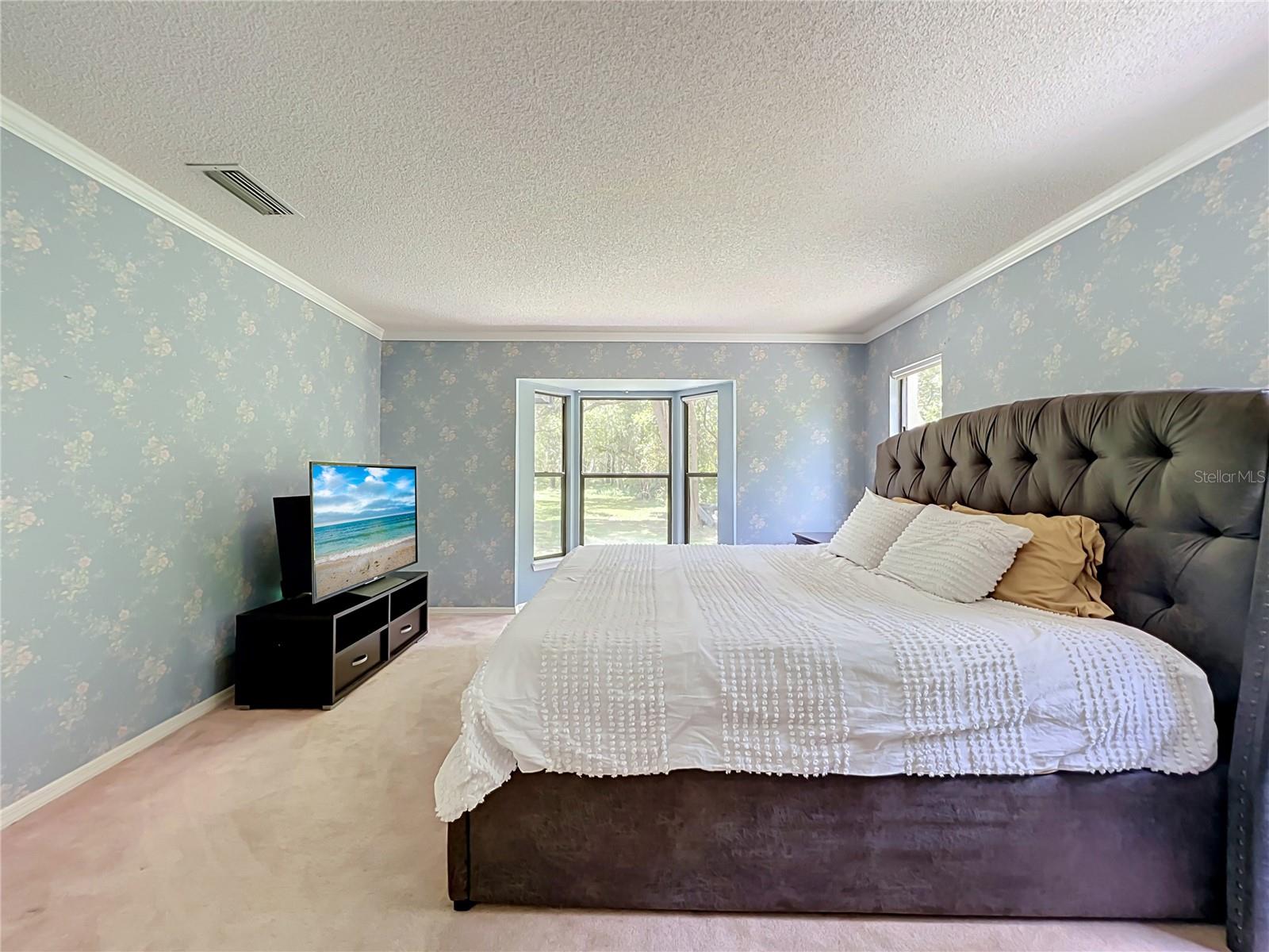 975 DYSON DR