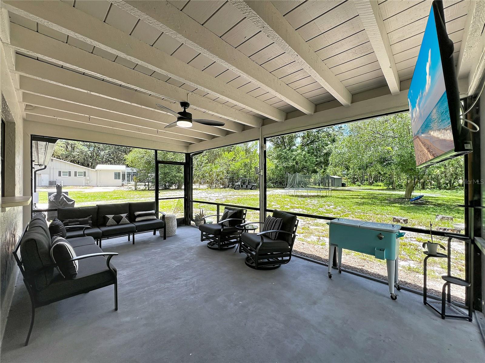 975 DYSON DR