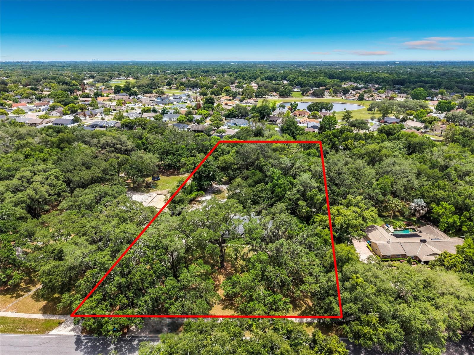 975 DYSON DR