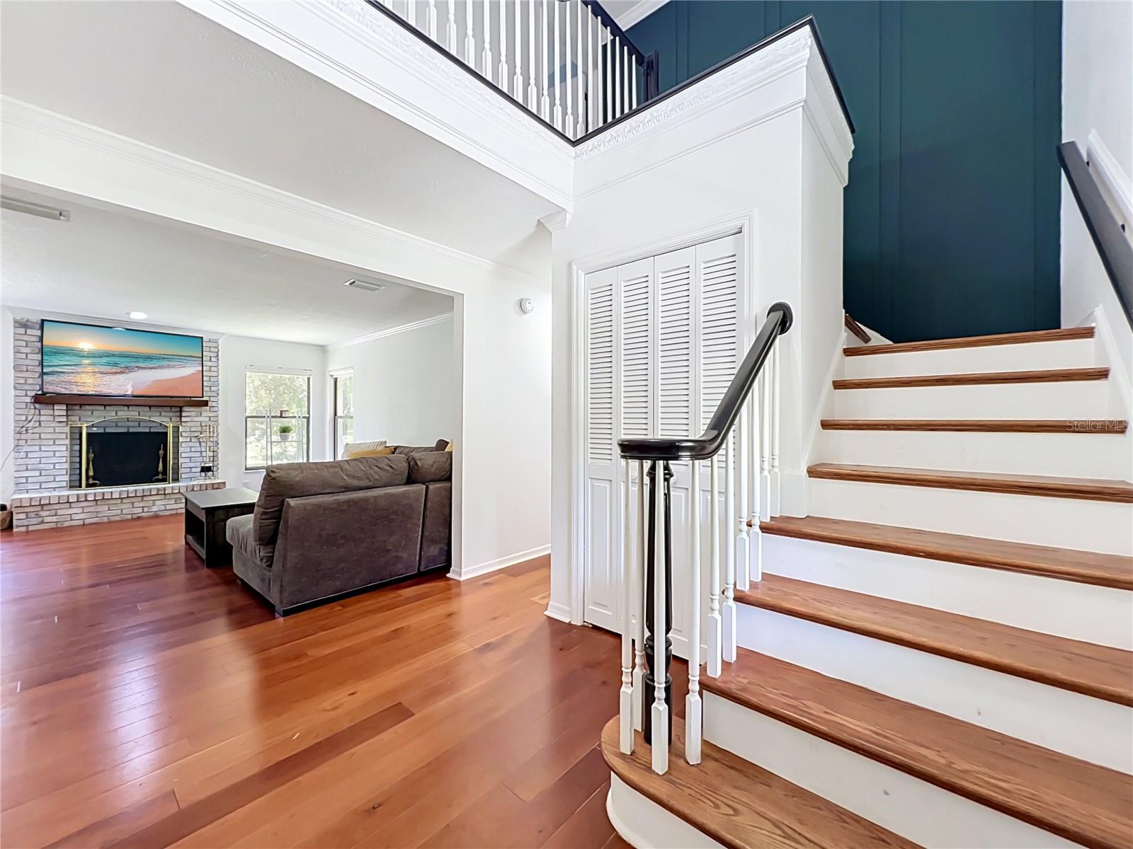 975 DYSON DR