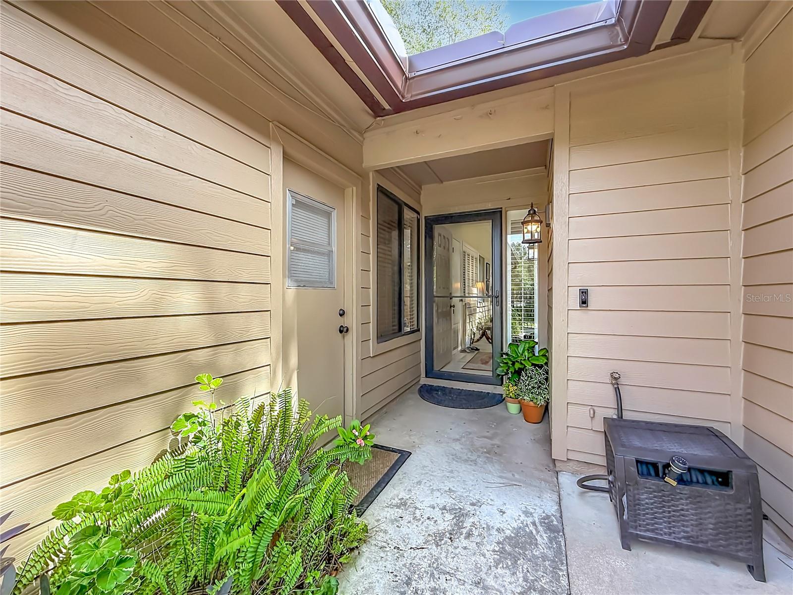 456 NEWTON PL