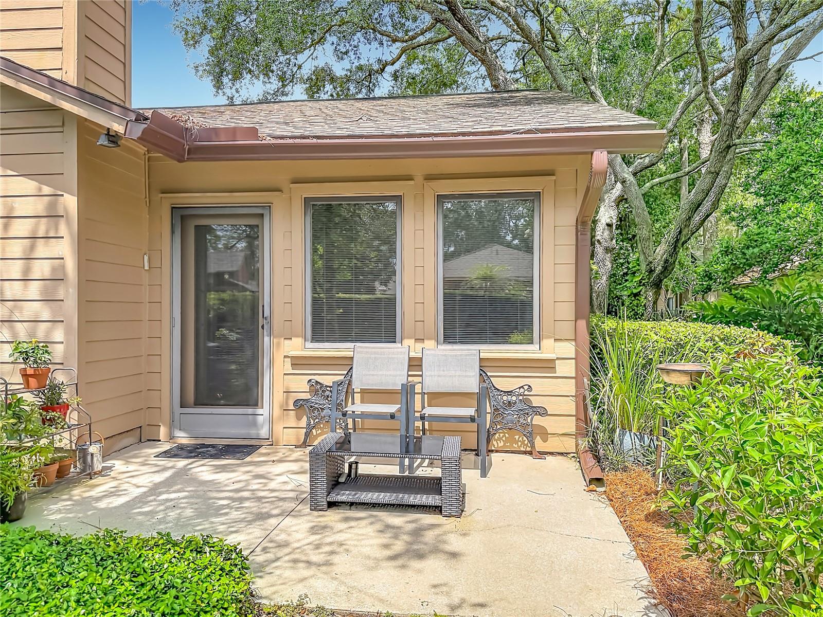 456 NEWTON PL