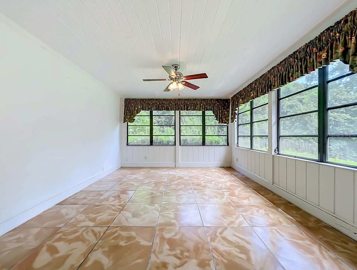 1661 LAUREL RD