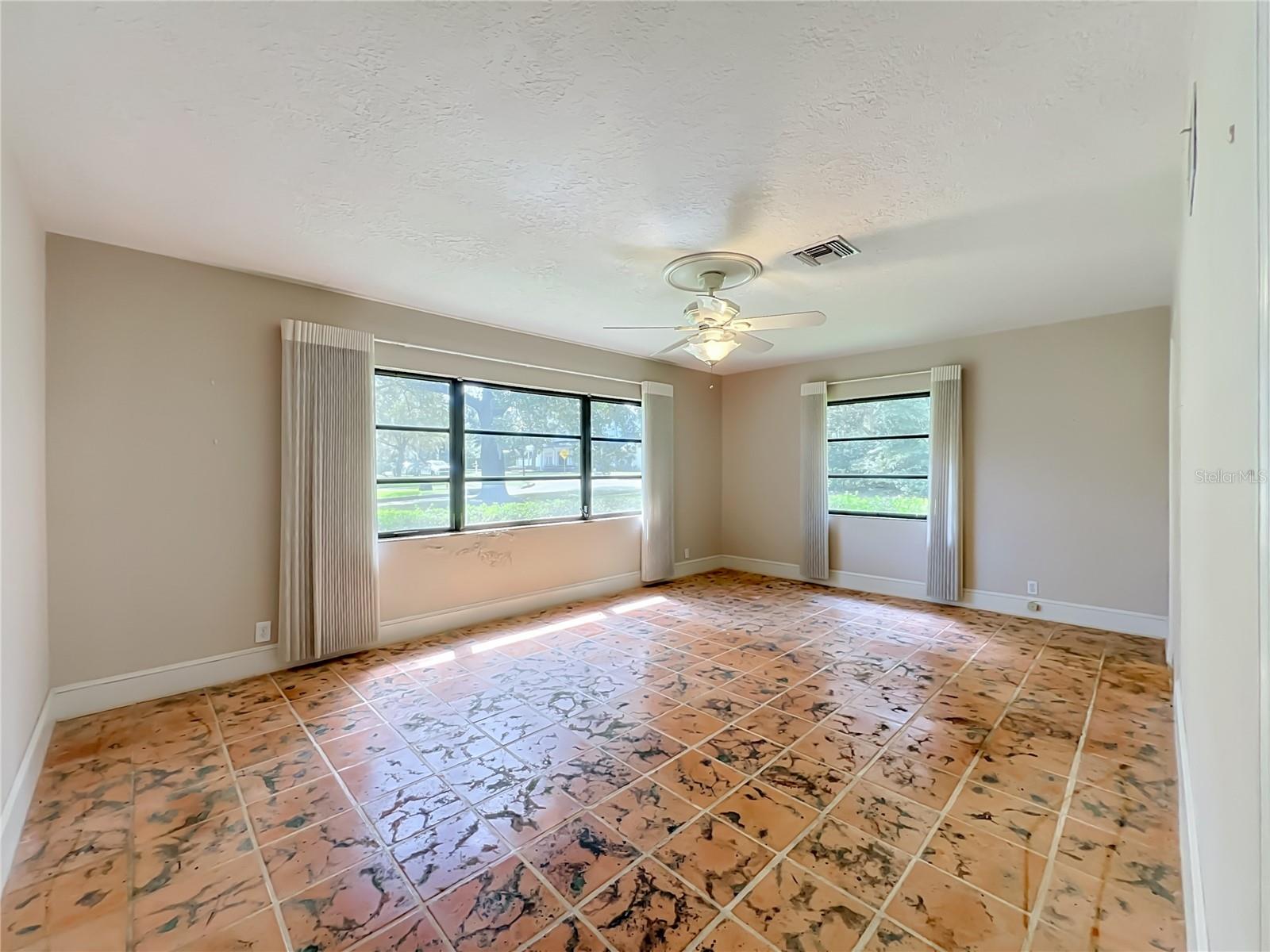 1661 LAUREL RD