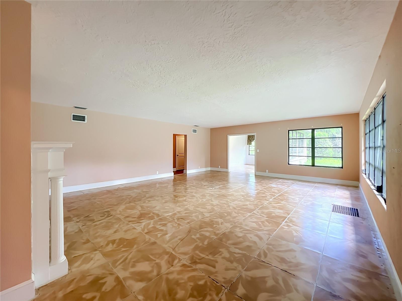 1661 LAUREL RD