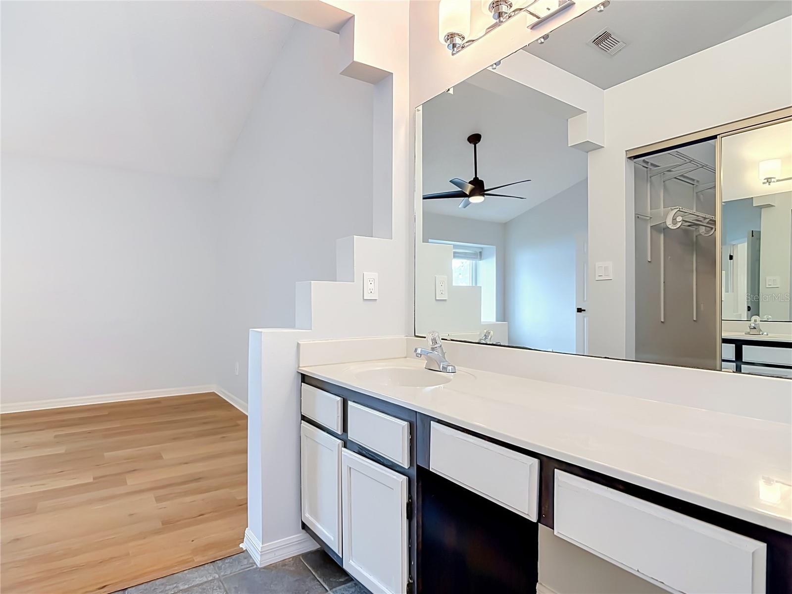 744 BARRINGTON CIR