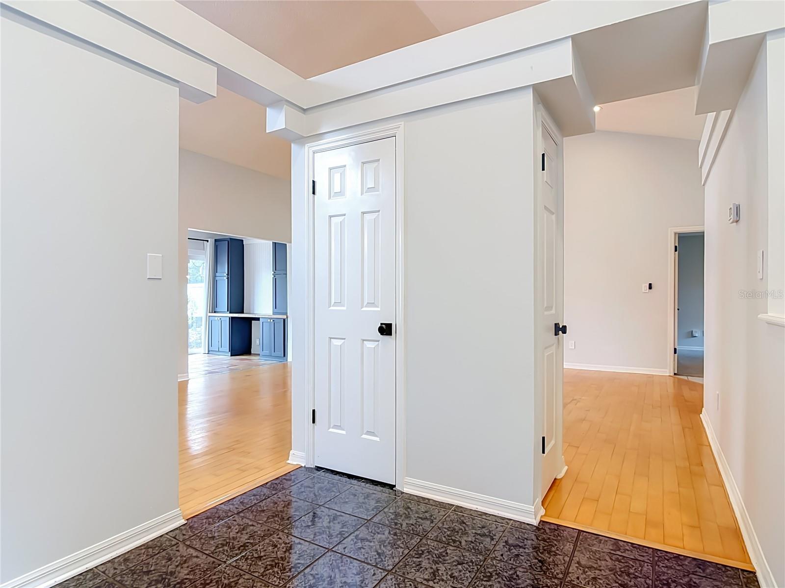 744 BARRINGTON CIR