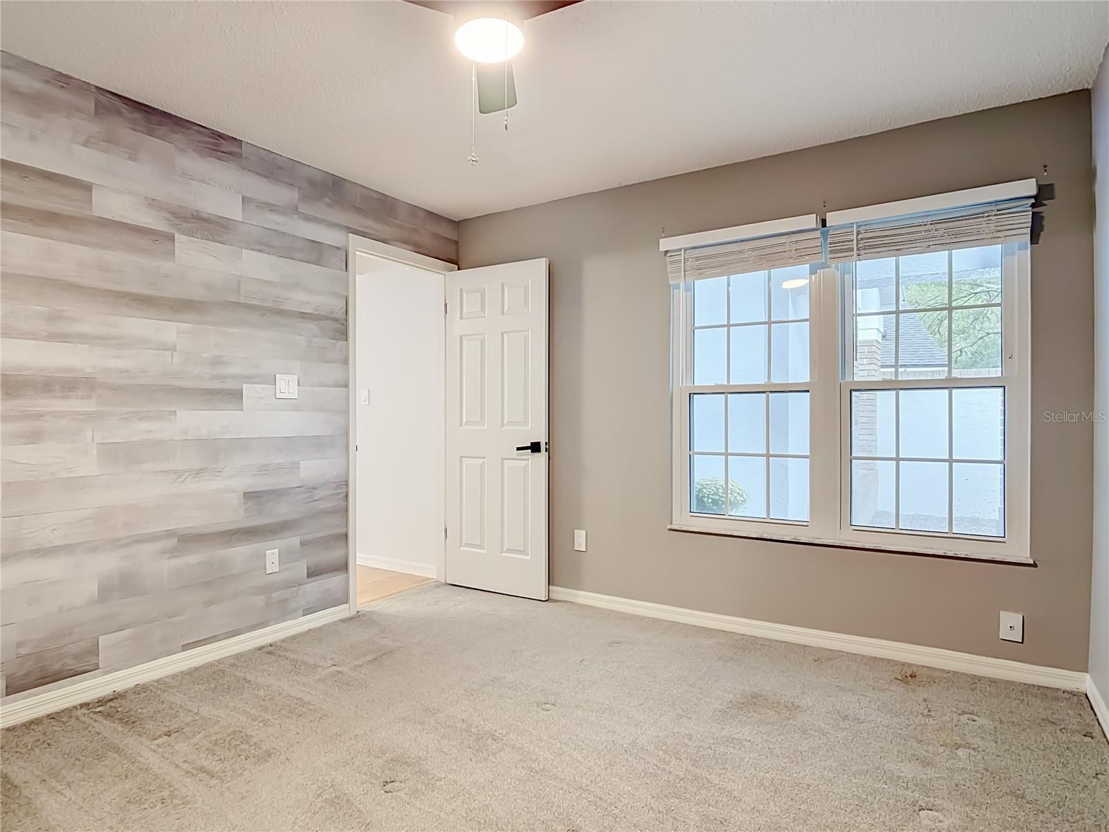 744 BARRINGTON CIR