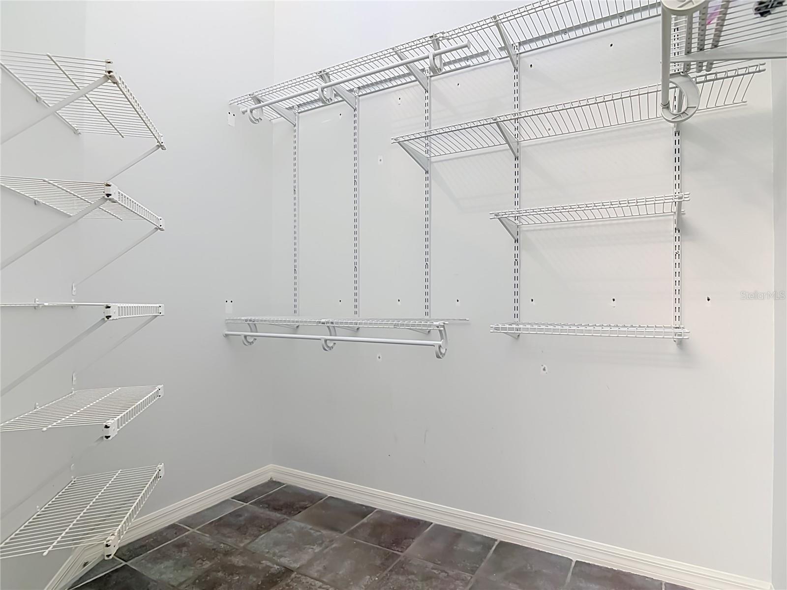 744 BARRINGTON CIR