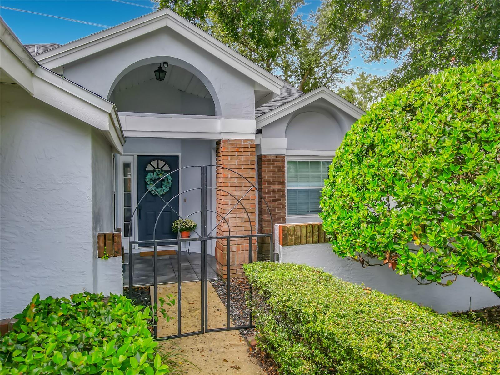 744 BARRINGTON CIR