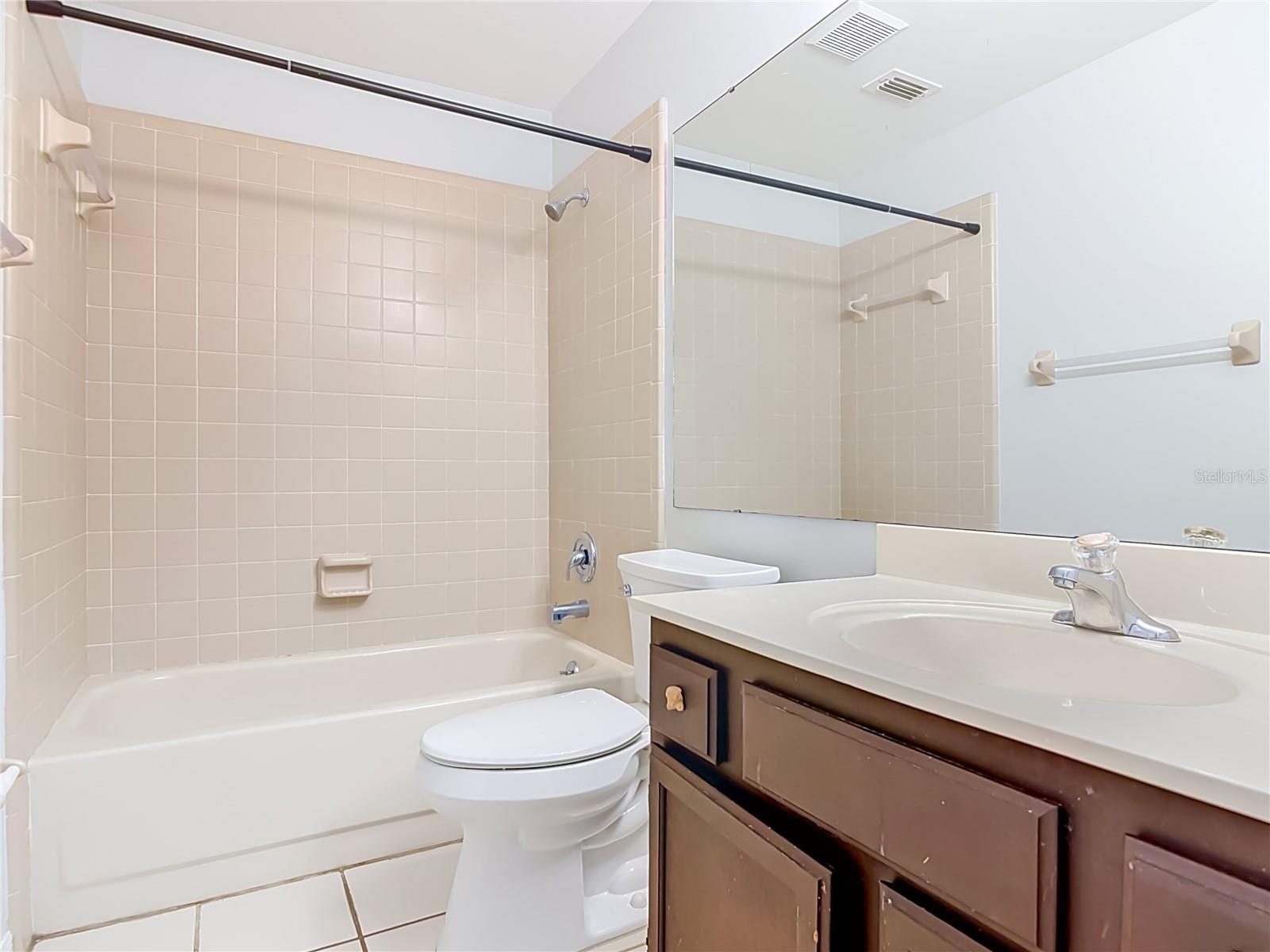744 BARRINGTON CIR