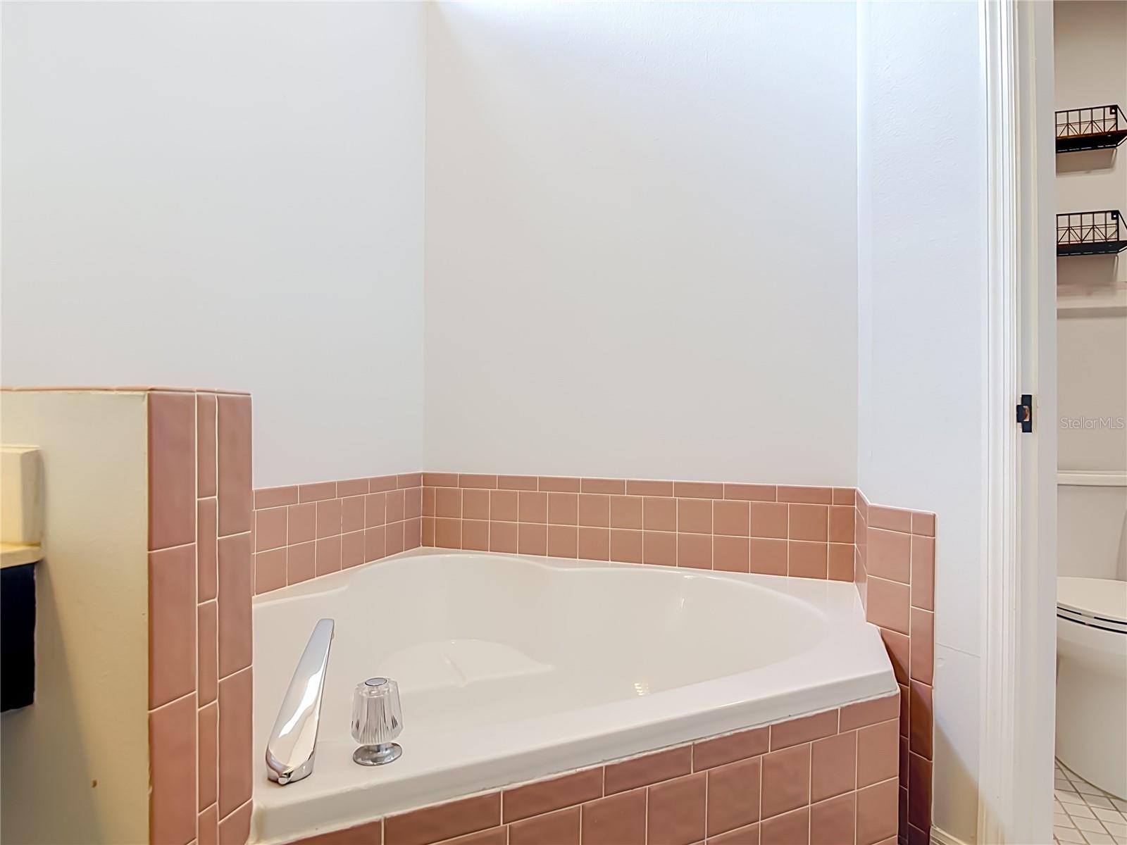 744 BARRINGTON CIR