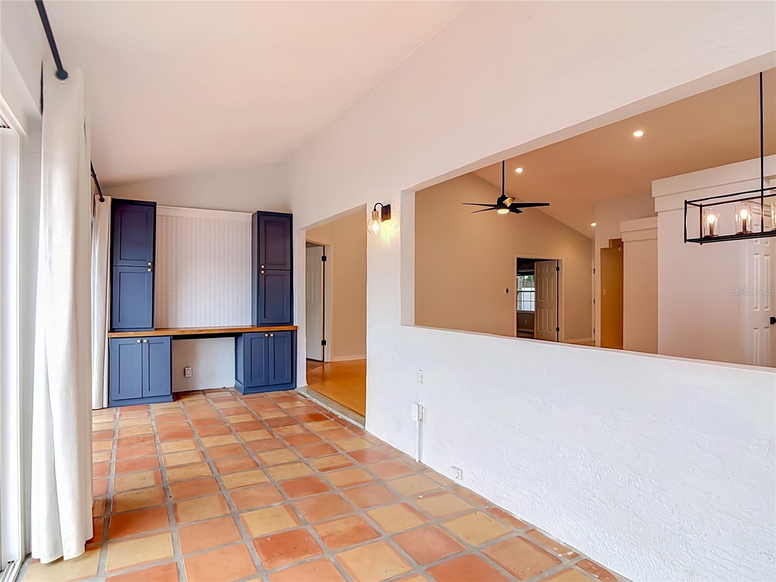 744 BARRINGTON CIR