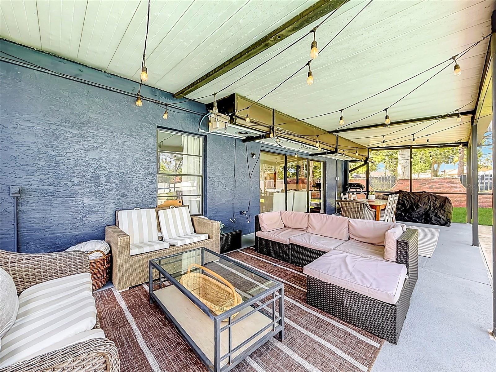 4038 BISCAYNE DR