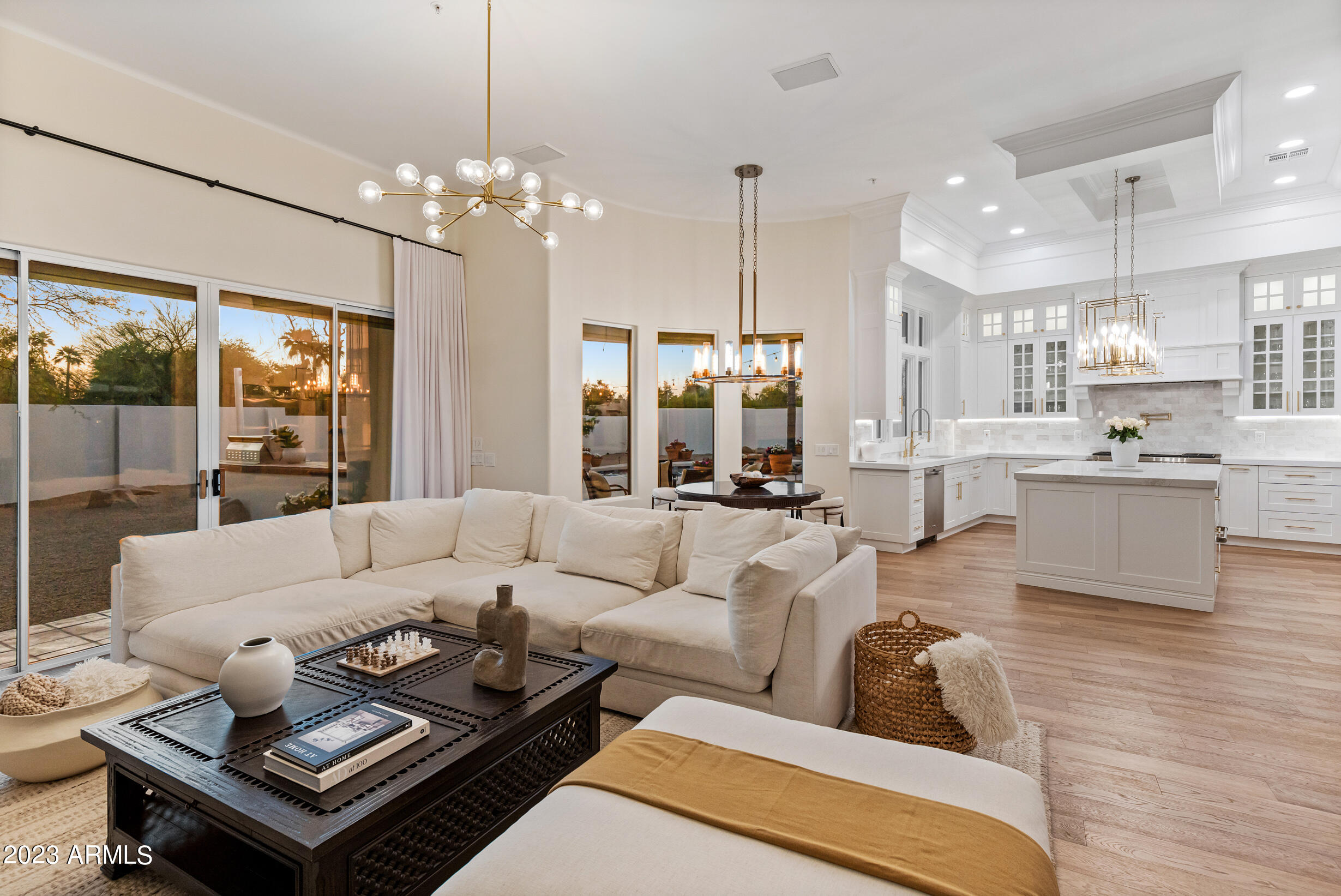9486 E ALTADENA Avenue